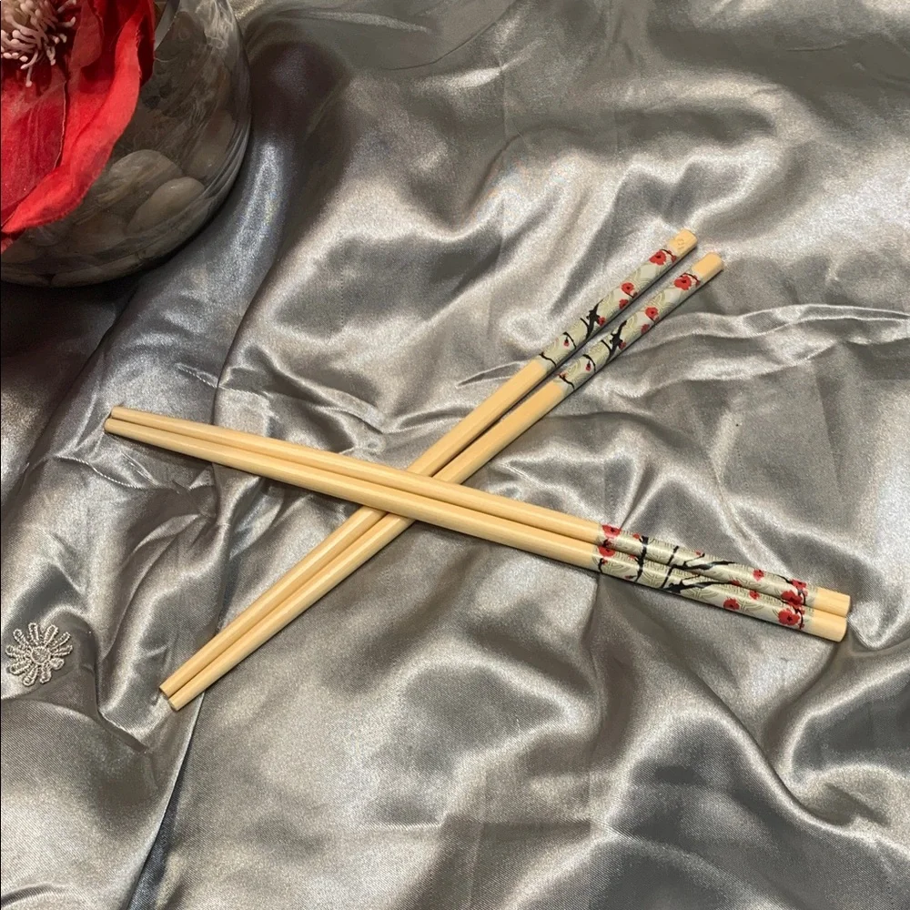 🌹VINTAGE Elegant Bamboo Handmade Chopsticks with Designs